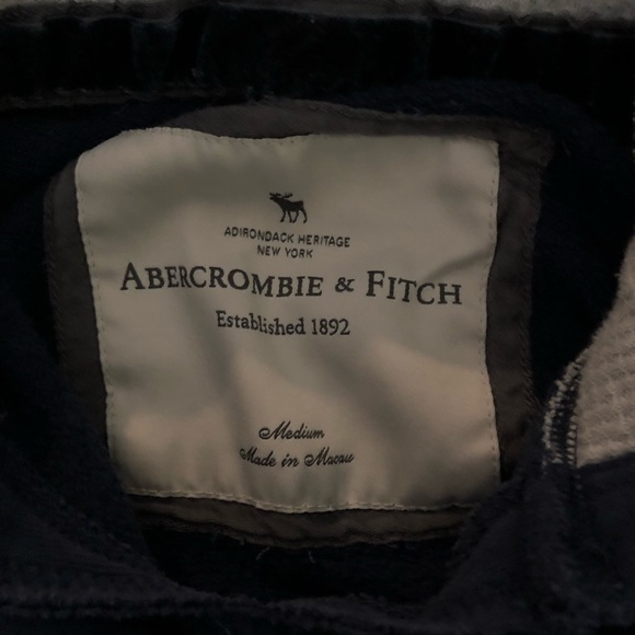Abercrombie & Fitch classic logo hoodie - Picture 5 of 7